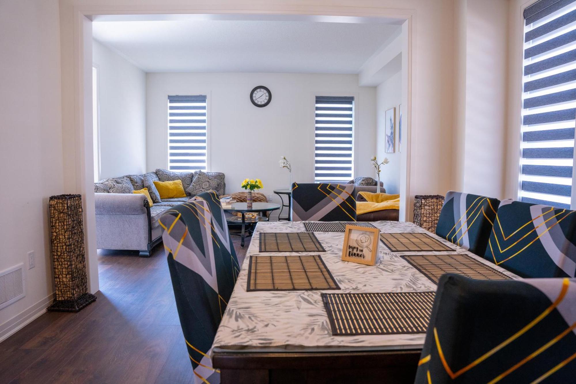 Вилла Modern 4Br House In Barrie! Экстерьер фото